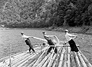 Plavci na přídi  r.1939