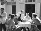 Na verandě hotelu r.1939